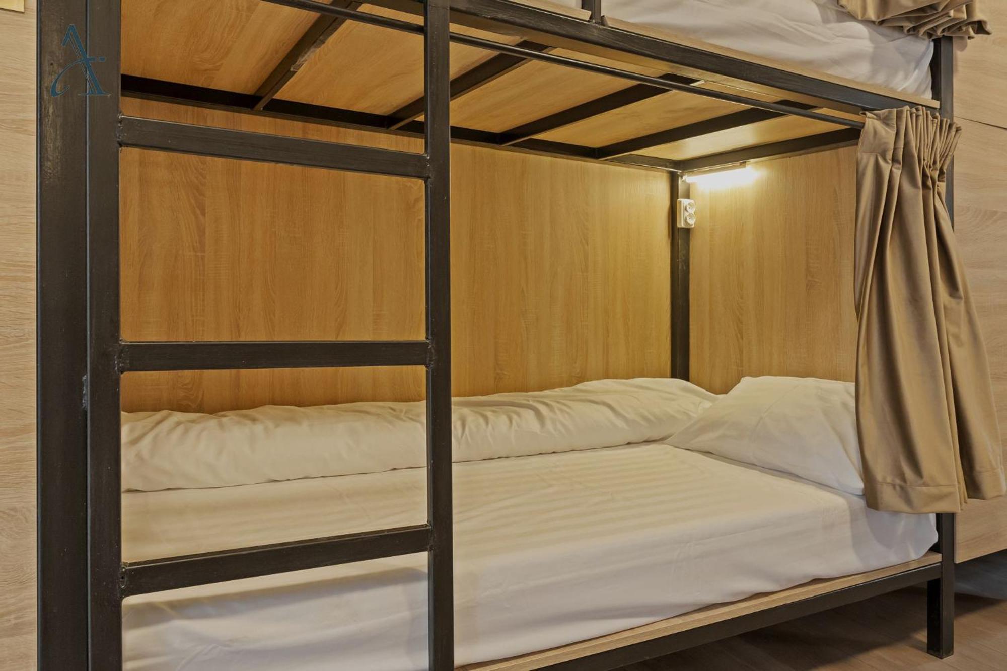 Ramana Garden Hostel - Self-Service Accommodation บูคาเรสต์ ภายนอก รูปภาพ